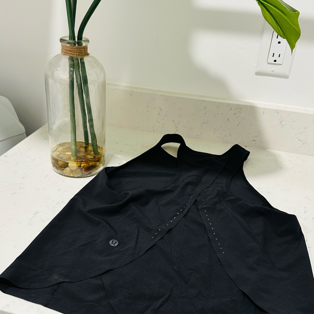 Lululemon tie back tank